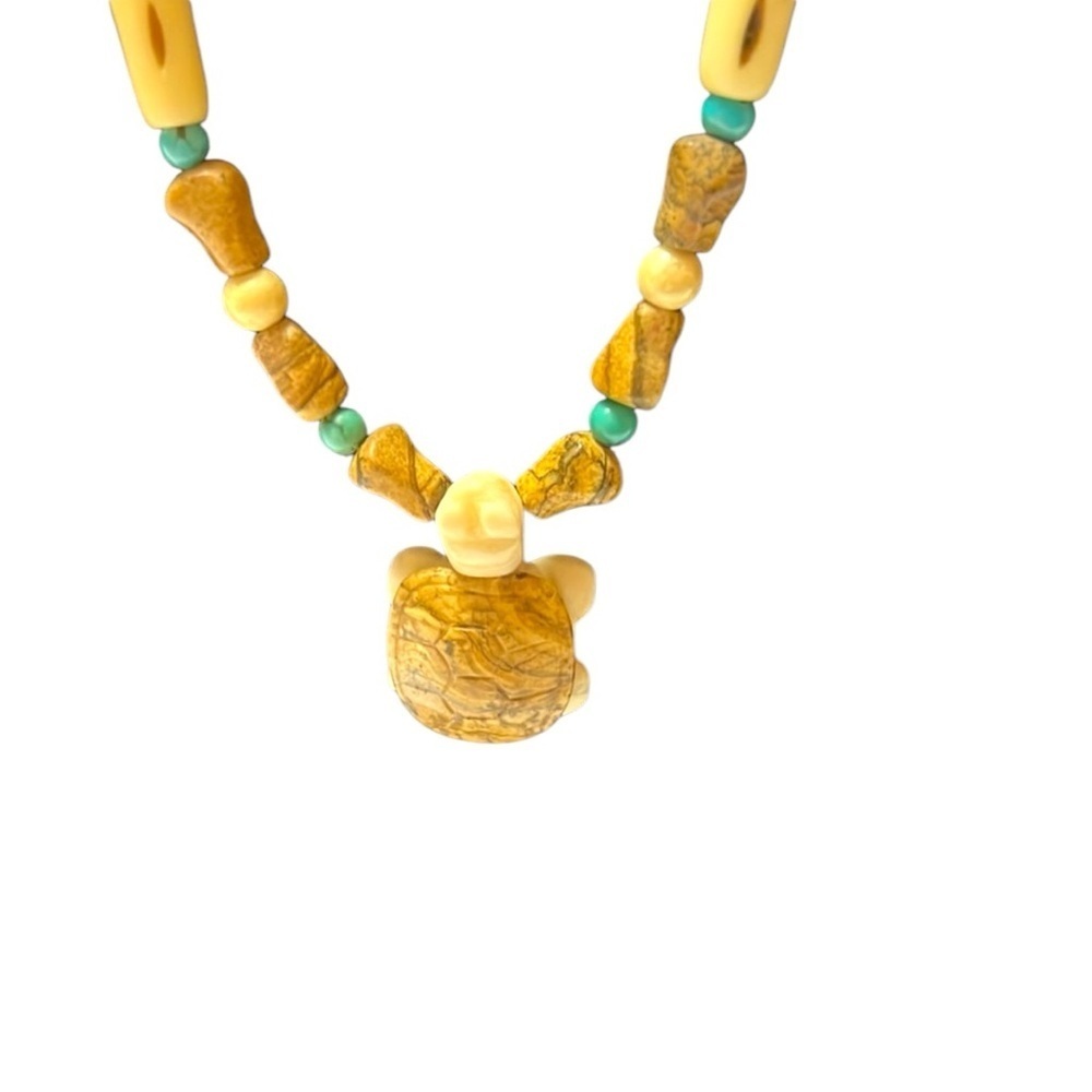 Native American hand carved stone necklace - Picture 2 of 7